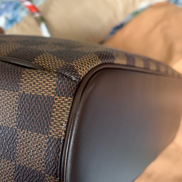 Authentic Louis Vuitton Serria Damier Ebene bag - Picture 7 of 16